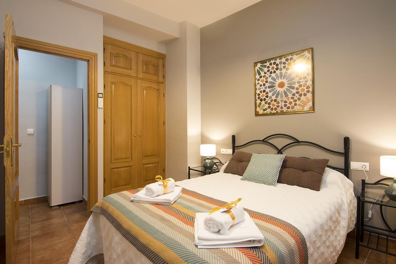 Apartamentos Turisticos Grx กรานาดา ภายนอก รูปภาพ