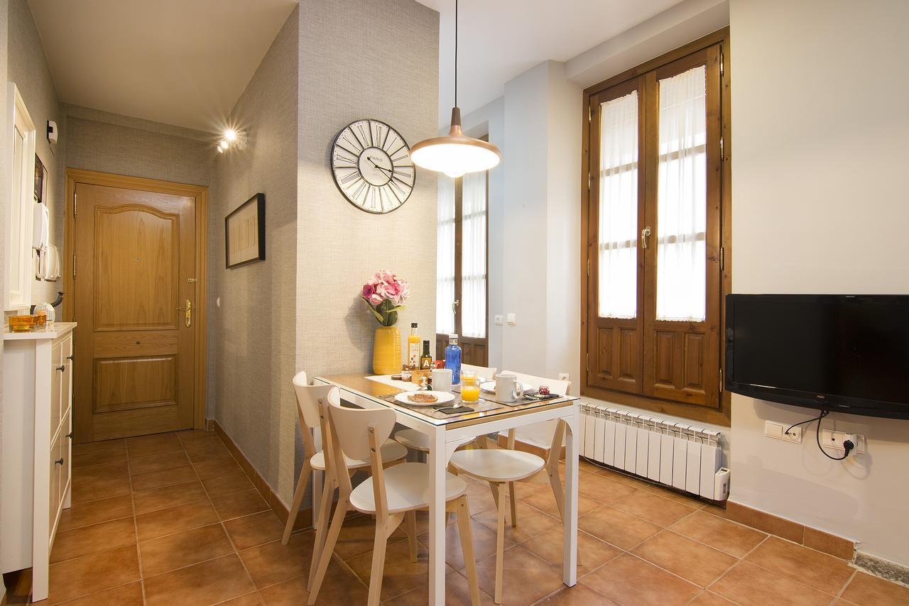 Apartamentos Turisticos Grx กรานาดา ภายนอก รูปภาพ