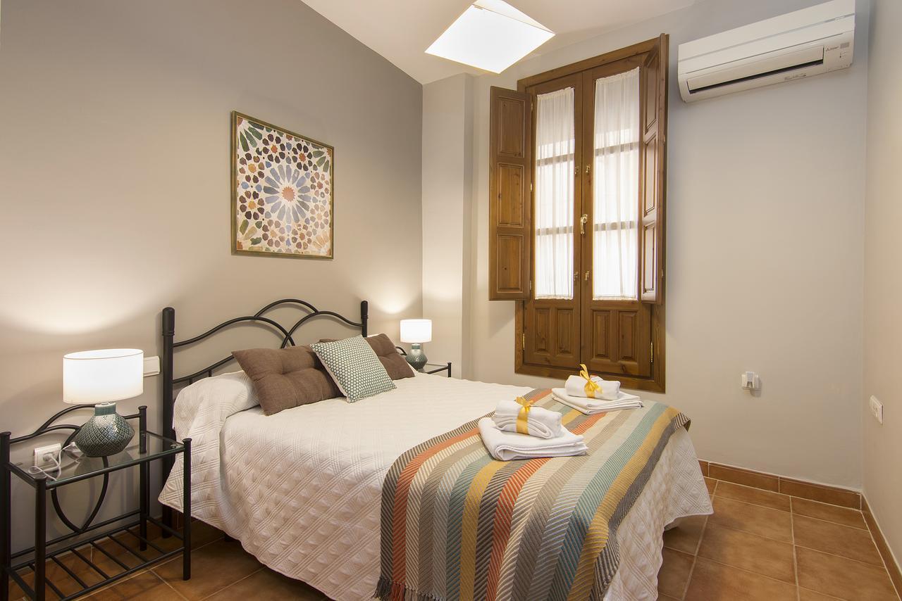 Apartamentos Turisticos Grx กรานาดา ภายนอก รูปภาพ