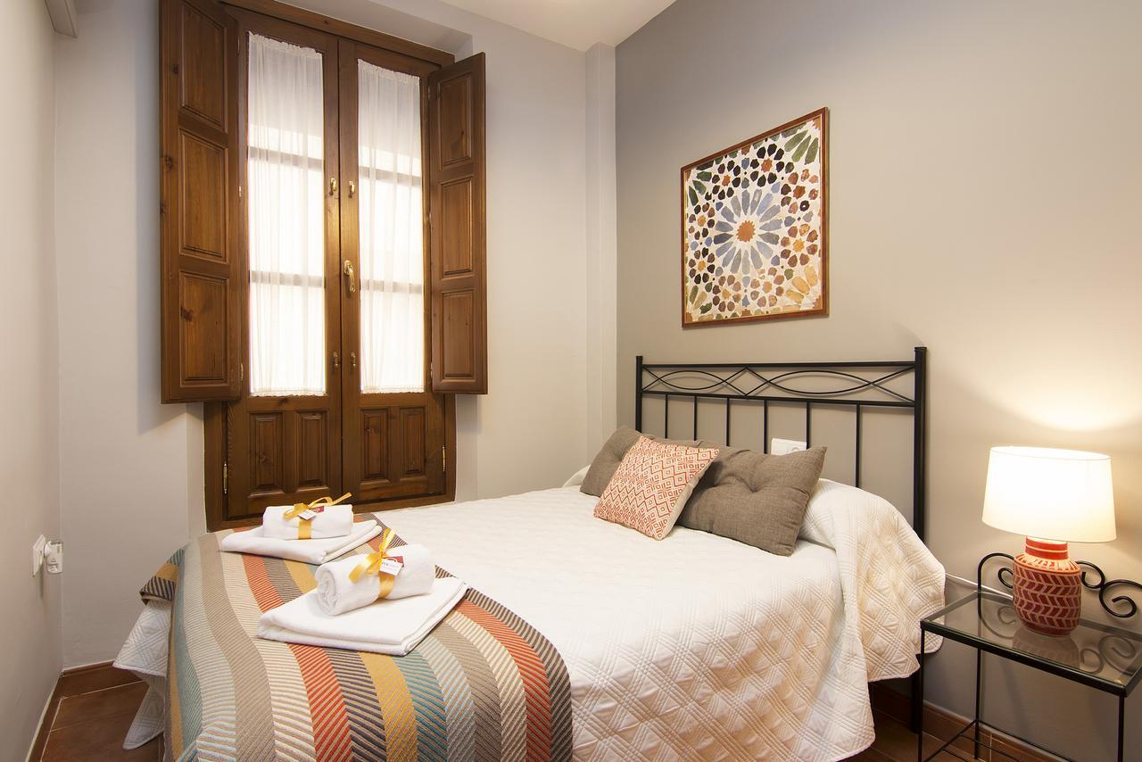 Apartamentos Turisticos Grx กรานาดา ภายนอก รูปภาพ